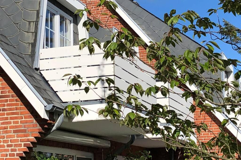 Apartament Maritim Und Individuell In Wenningstedt Mit Balkon Zewnętrze zdjęcie